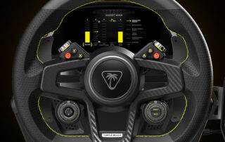 Rattet i en racerbil, designet til fuld fart og styret med præcisionen fra VelocityOne Race-teknologi.