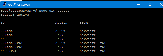 Terminalskærm, der viser output fra en "sudo ufw status"-kommando, der viser firewallregler med tillad- og afvisningsstatusser for forskellige porte.